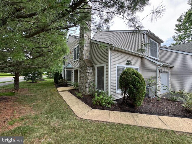 Building Photo - 48 Walton Ct