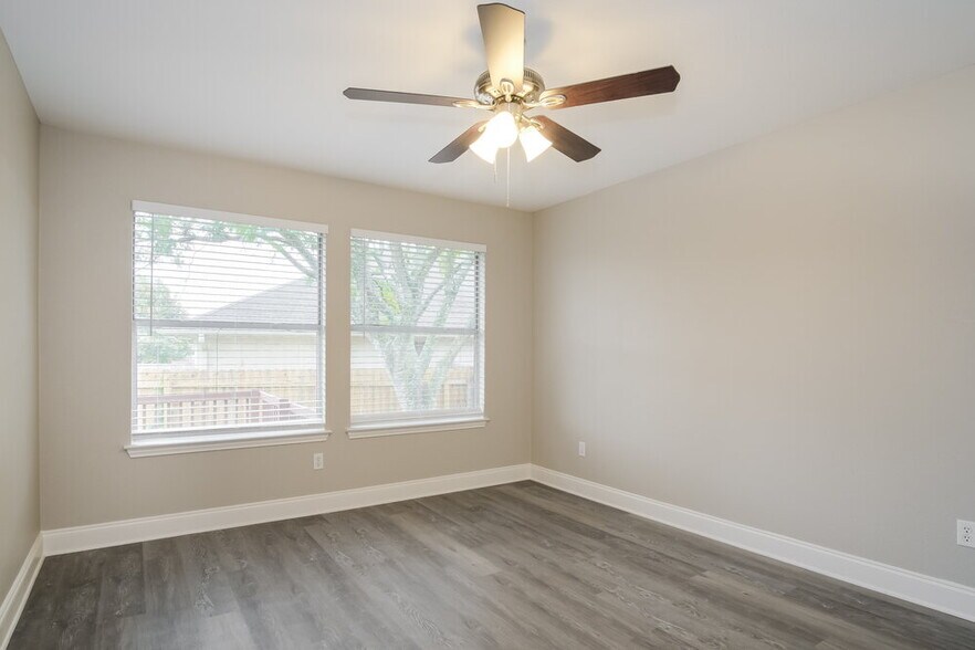 Building Photo - 809 Bushmills Ct