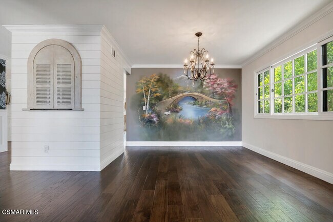 Building Photo - 2076 Hillsbury Rd