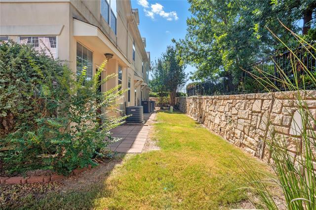 Building Photo - 8007 Ederville Cir