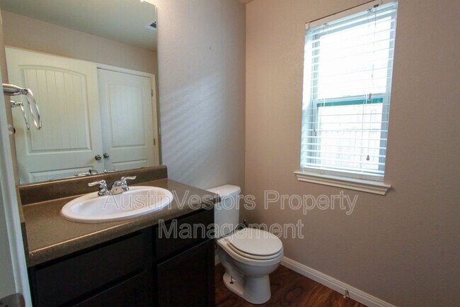 Building Photo - 4504 Esper Ln
