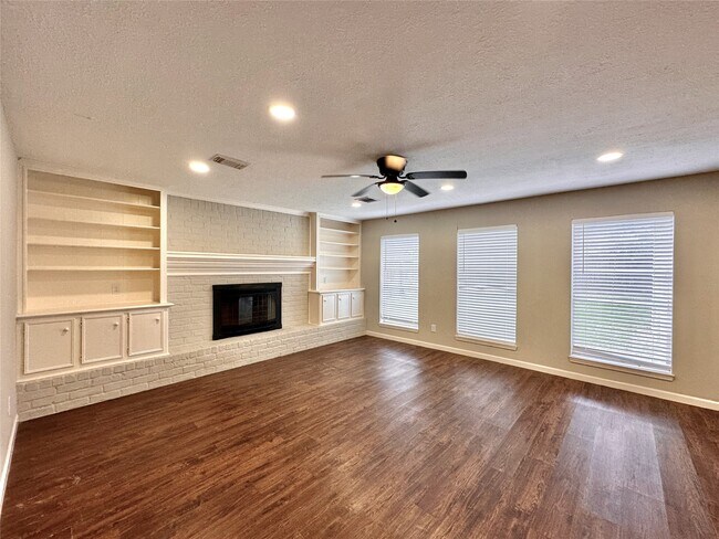 Building Photo - 3439 Aspen Bend Dr