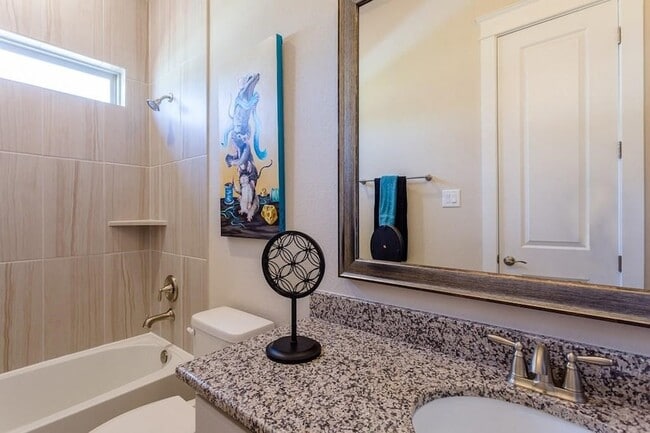 Building Photo - 2064 Bluestem Dr