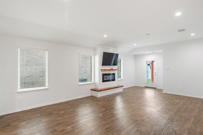 Building Photo - 5134 Cherry Tallow Trl