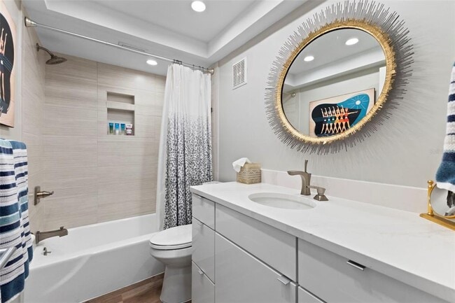 Building Photo - 3330 Gulf of Mexico Dr