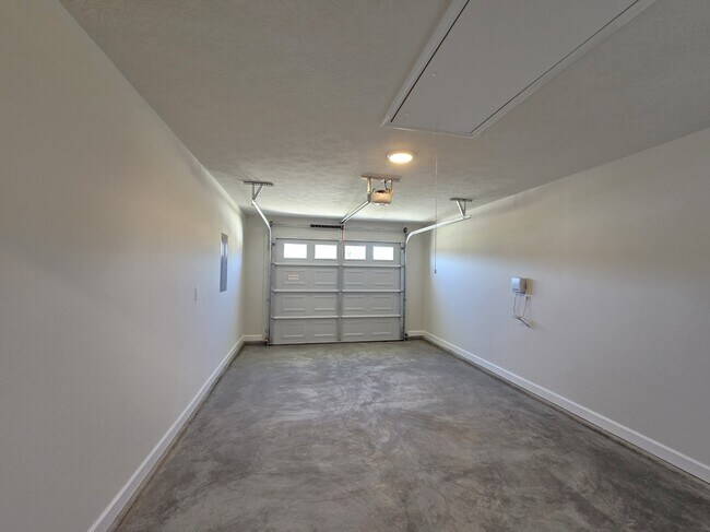 Building Photo - 8047 Bannock Cir