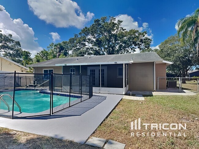 Building Photo - 12475 Del Verde Dr