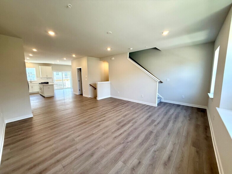 Building Photo - 1289 Fillmore St