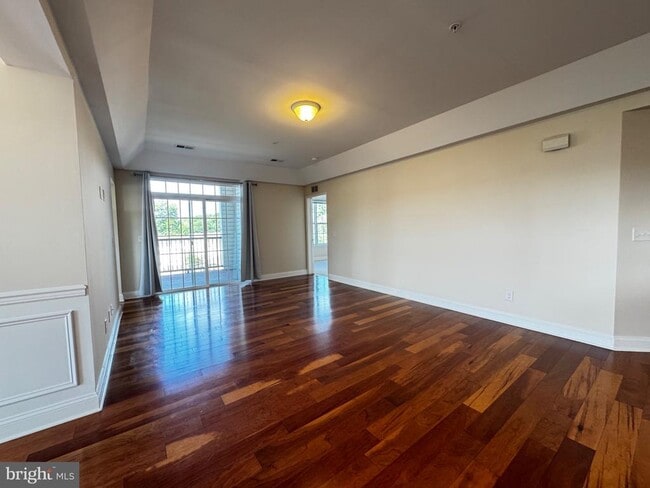 Building Photo - 9204 Charleston Dr