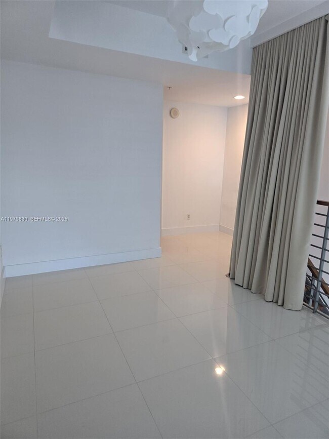 Building Photo - 60 SW 13th St