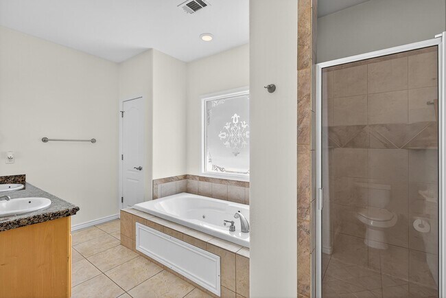 Building Photo - 114 Friend's Wood Ave