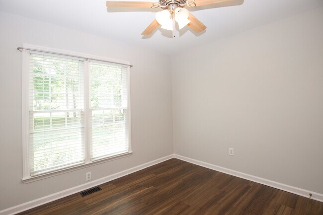 Building Photo - Charming 3-Bed, 2-Bath Home in Pittsboro's Serene Olde Farm Neighborhood! ?????