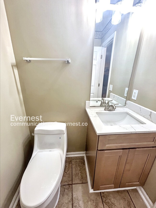 Building Photo - 7105 Mahogany Dr