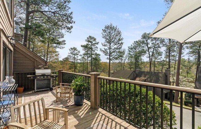 Building Photo - 102 Cambrian Way