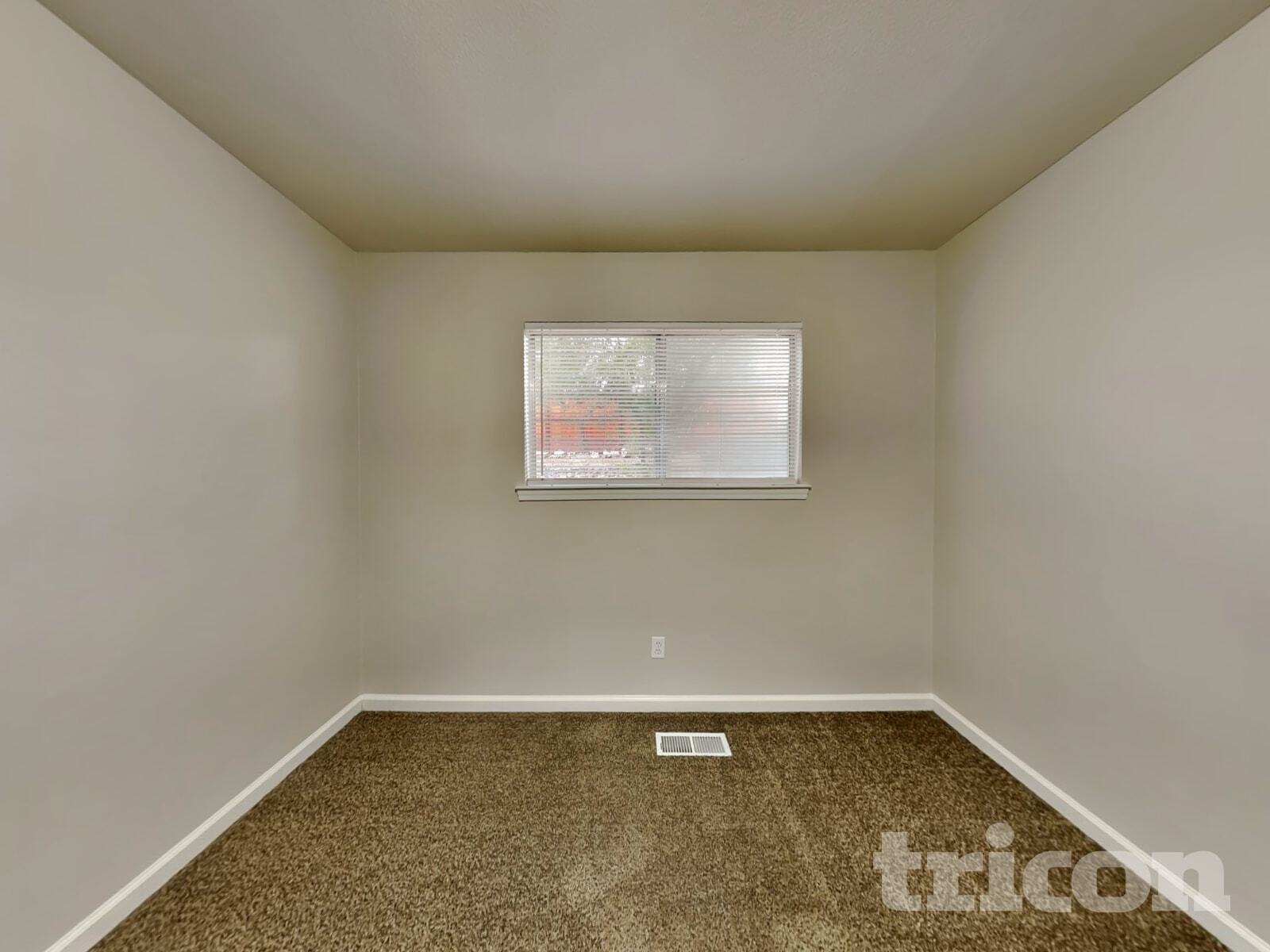 Building Photo - 1675 Van Petten St