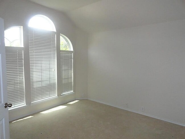 Building Photo - 3015 Acacia Fair Ln