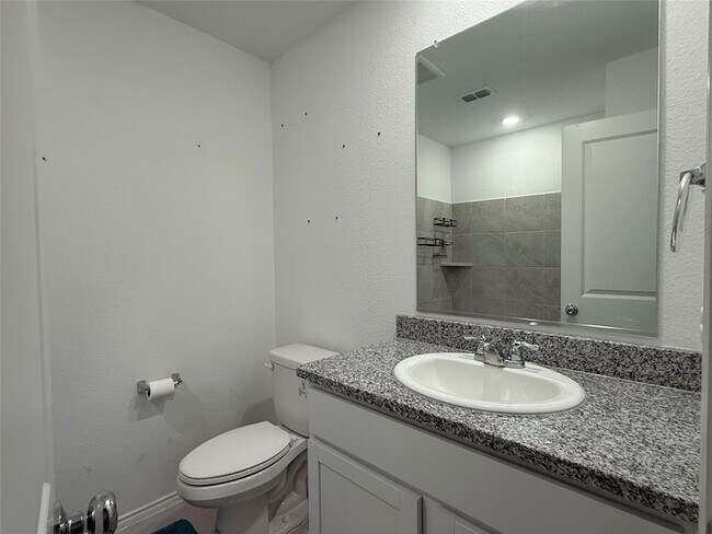 Building Photo - 330 Ashbrook Wy