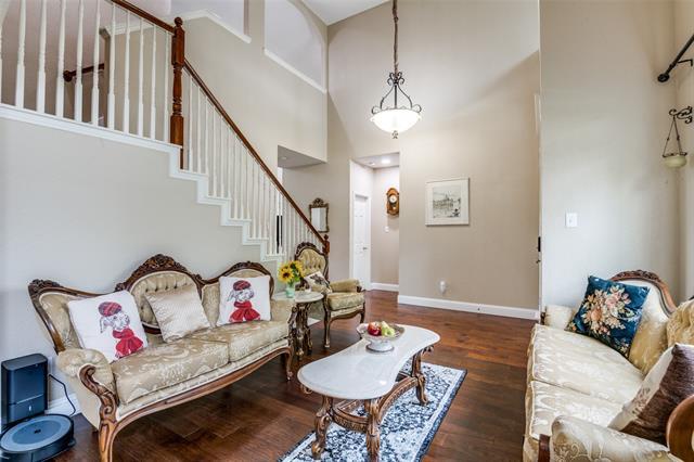 Building Photo - 14823 Blakehill Dr