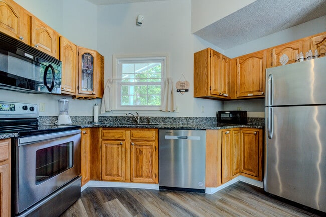 Building Photo - 104 Bright Angel Dr