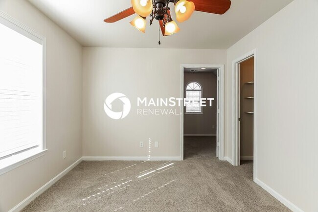 Building Photo - 3 Bedroom Pet-Friendly Home in BESSEMER, AL with Main Street Renewal