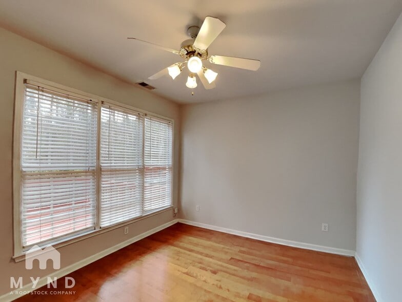 Building Photo - 2314 Longcourt Wy