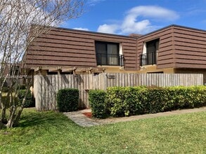 Building Photo - 1123 11th Ln