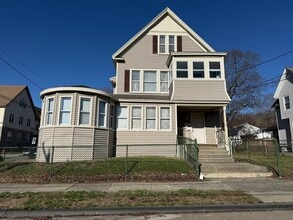 Building Photo - 132 Coburn Ave