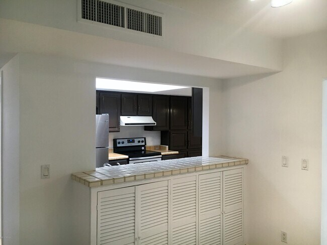Building Photo - 4846 E Placita Arenosa