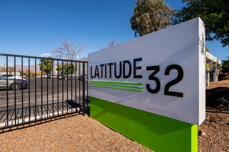 Building Photo - Latitude 32