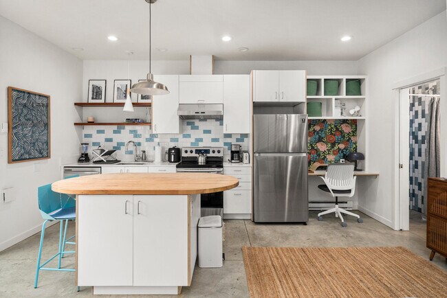 Building Photo - 6314 11th Ave NW