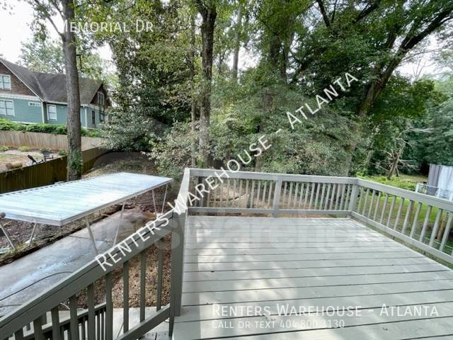Building Photo - 2755 Memorial Dr SE