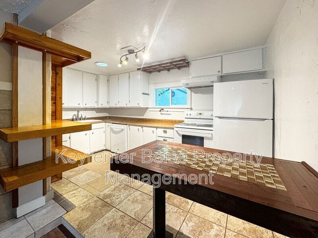 Building Photo - 1904 N 26th St