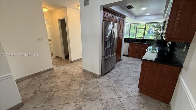 Building Photo - 2961 SW 87th Ave