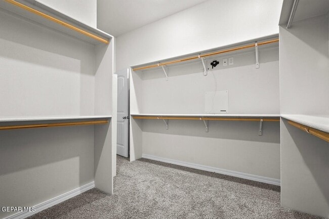 Building Photo - 13757 Villa Vista Ave