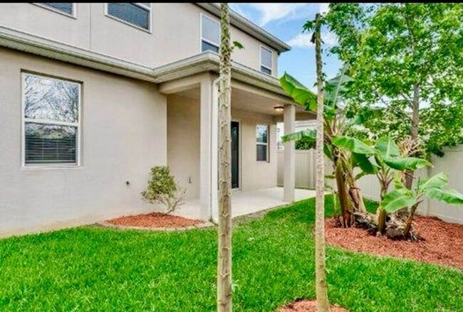 Building Photo - Luxury 2 Story 4 bedroom 3.5 bath Sanford ...