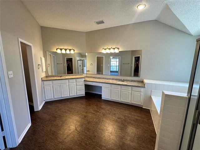 Building Photo - 820 Claire View Dr