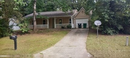 Building Photo - 818 Greenhedge Dr