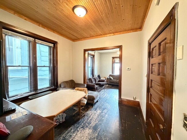 Building Photo - Large 3 Bedroom Open July 1st!