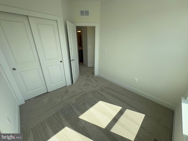 Building Photo - 14495 Leafhopper Dr