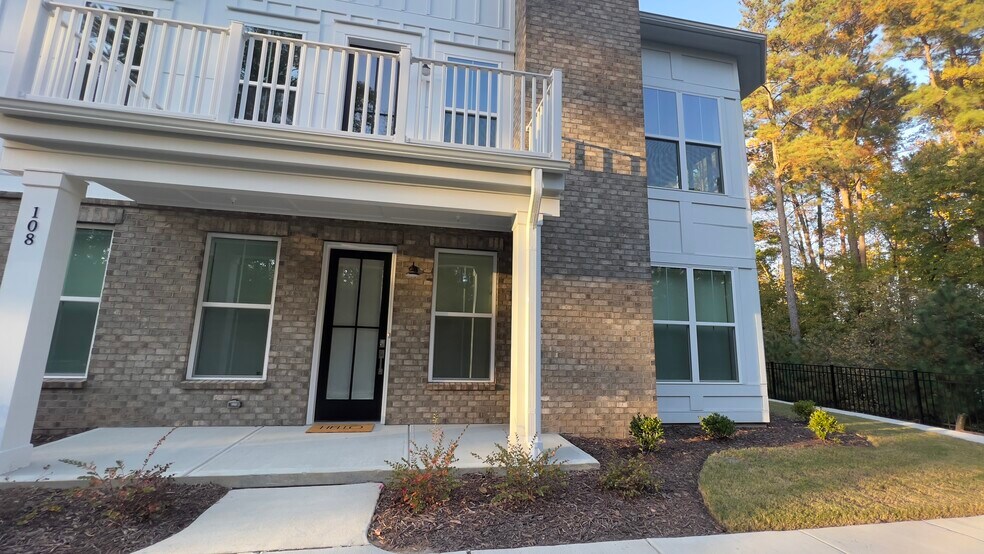 Building Photo - 11548 Helmond Way