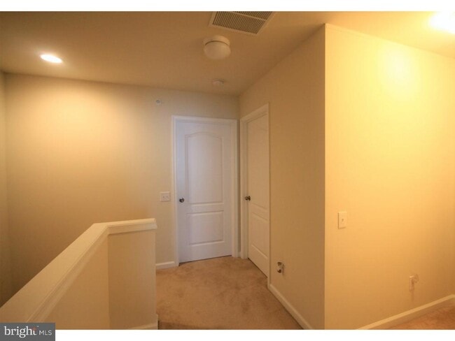 Building Photo - 1816 Pinnacle Dr