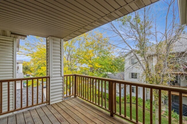 Building Photo - Updated 2 Bedroom with Garage and Off Street Parking Included!