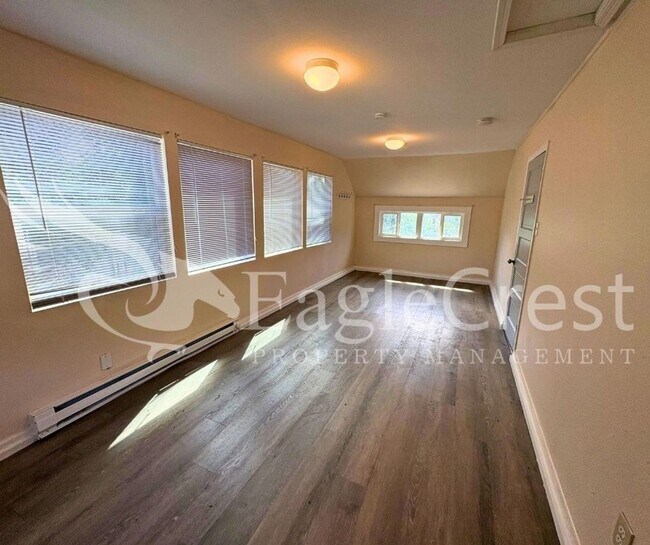 Building Photo - Charming Historic 4-Bedroom Home with Fenced Yard & Chicken Coop