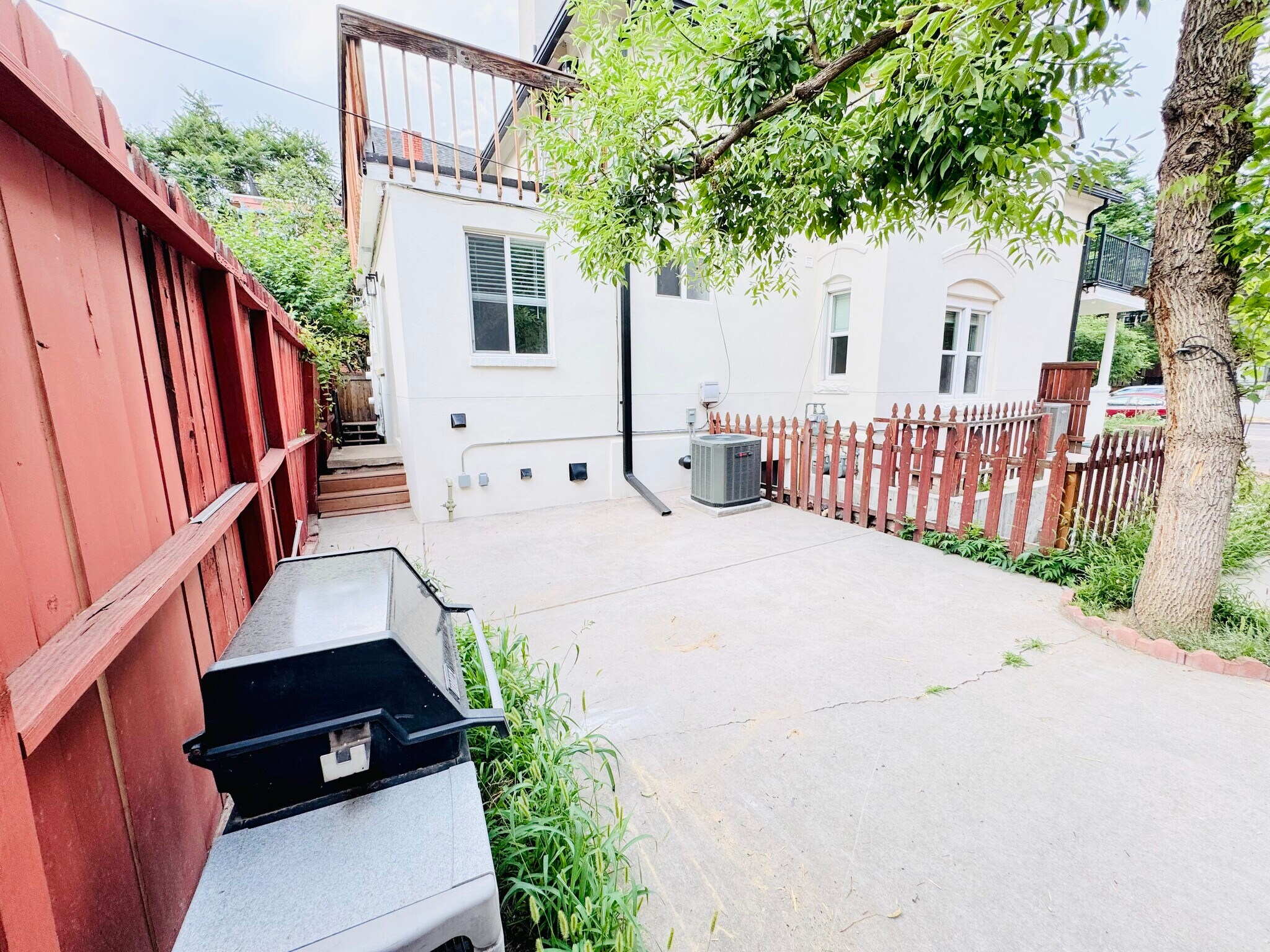Building Photo - 1107 N Downing St