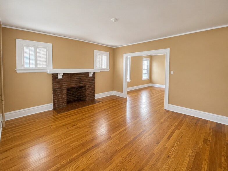 Building Photo - 55 Arsdale Terrace