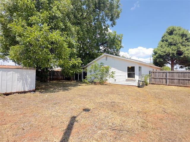 Building Photo - 4601 Clover Ln