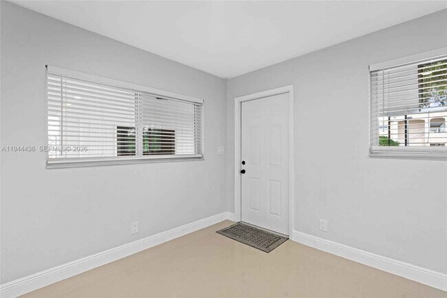 Building Photo - 1472 NE 62nd St