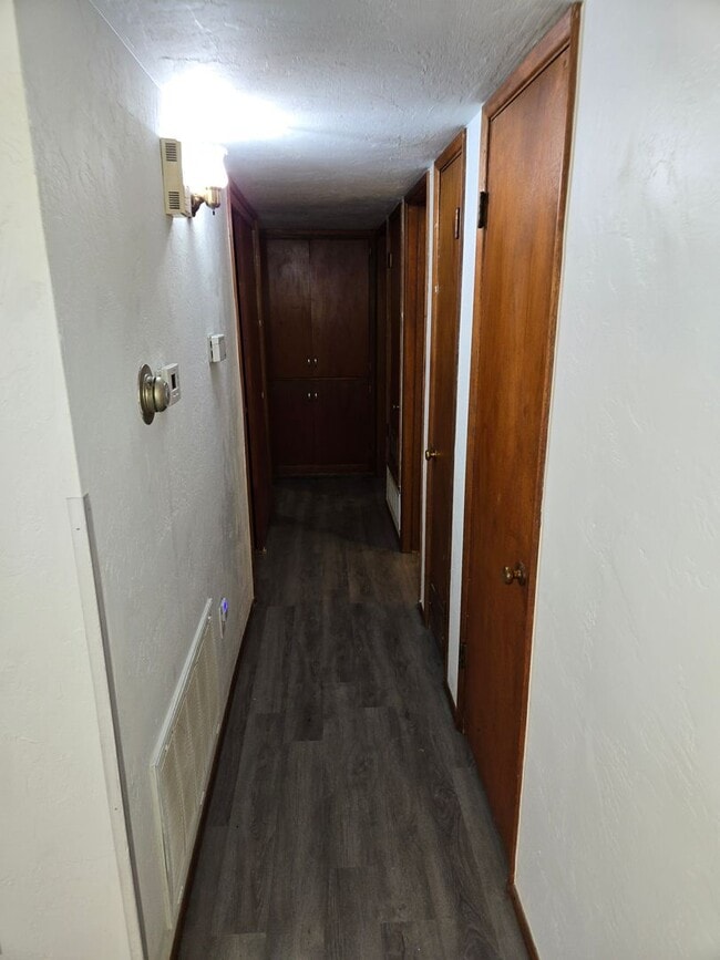 Building Photo - Single Story 3 Bedroom, 2 Bath in Phoenix