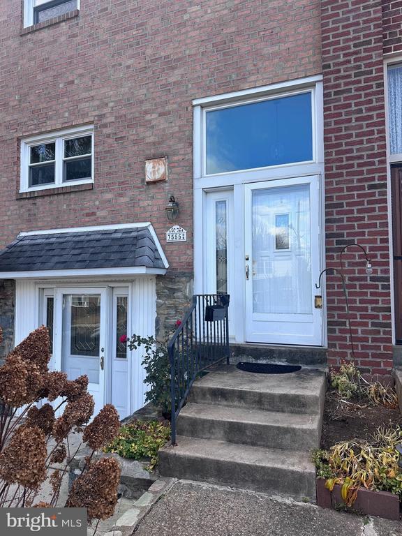 Building Photo - 3555 Churchill Ln