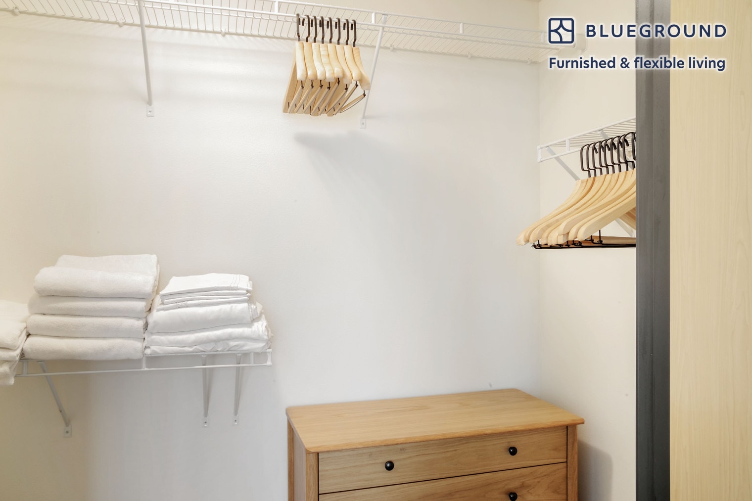 Building Photo - 15511 NE 22 Pl